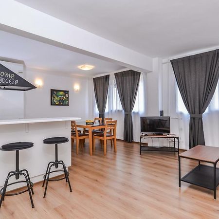 Eleganto - Central 2Bd Stylish Apartment By Flat Mаnager โซเฟีย ภายนอก รูปภาพ