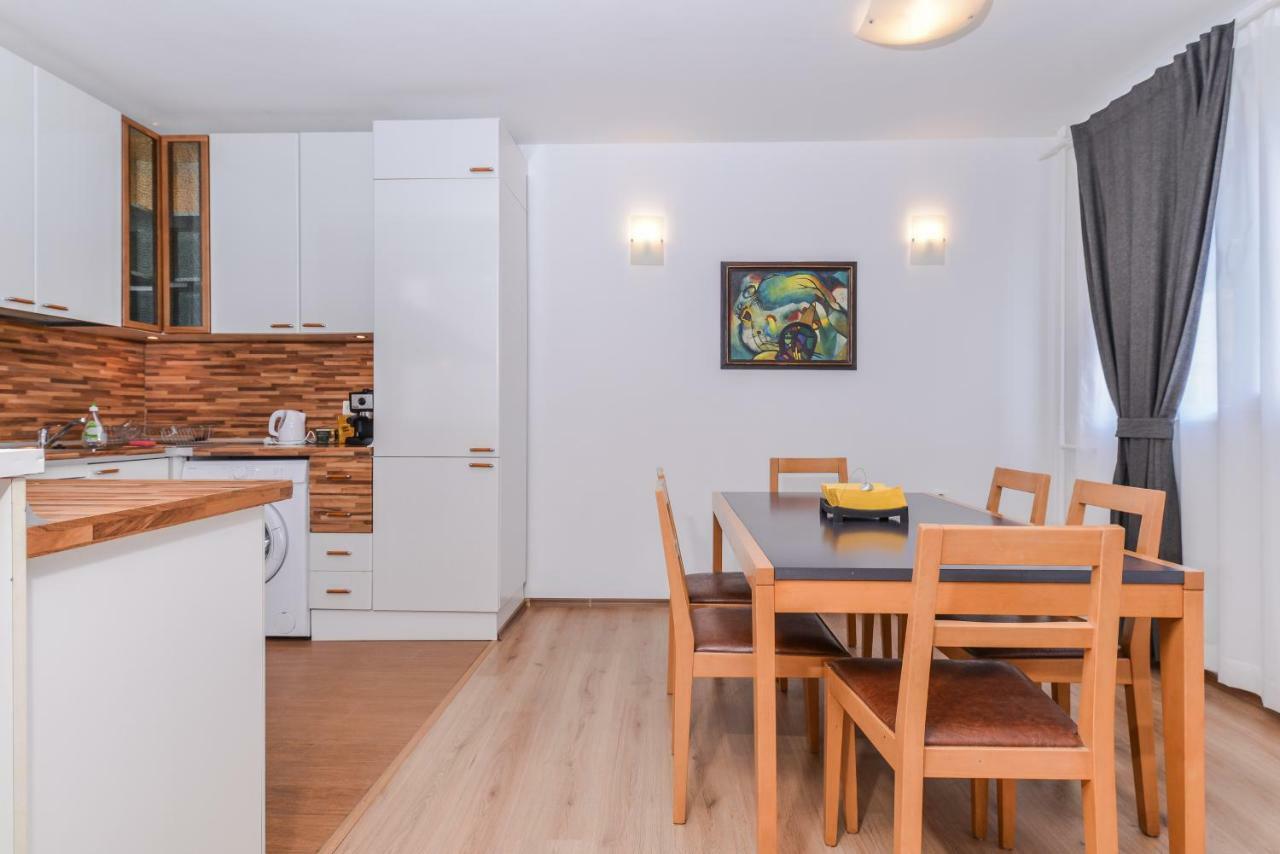 Eleganto - Central 2Bd Stylish Apartment By Flat Mаnager โซเฟีย ภายนอก รูปภาพ