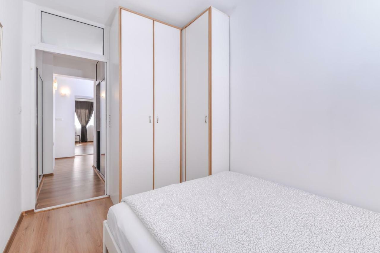 Eleganto - Central 2Bd Stylish Apartment By Flat Mаnager โซเฟีย ภายนอก รูปภาพ